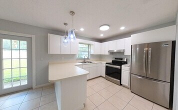 141 NE 17th Ct in Boynton Beach, FL - Foto de edificio - Building Photo