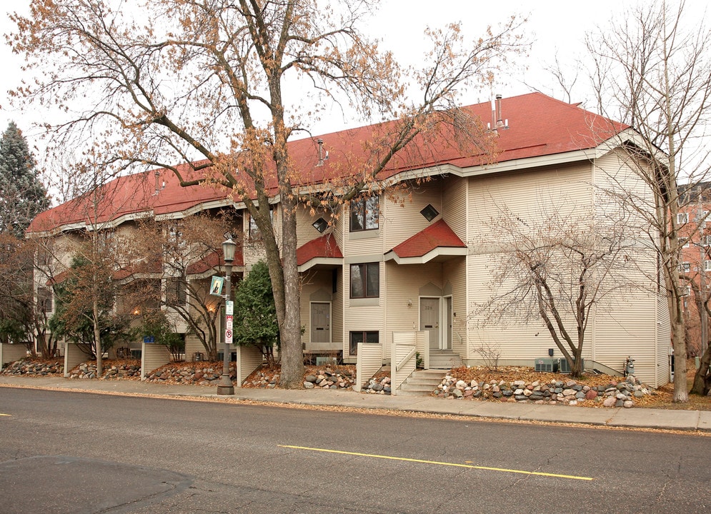 163 Farrington St in St. Paul, MN - Building Photo