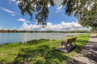 9750 Lake Chase Island Way in Tampa, FL - Building Photo - Building Photo