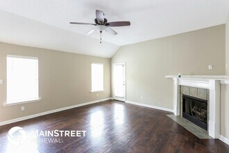 7644 Tally Ho Dr E in Olive Branch, MS - Foto de edificio - Building Photo