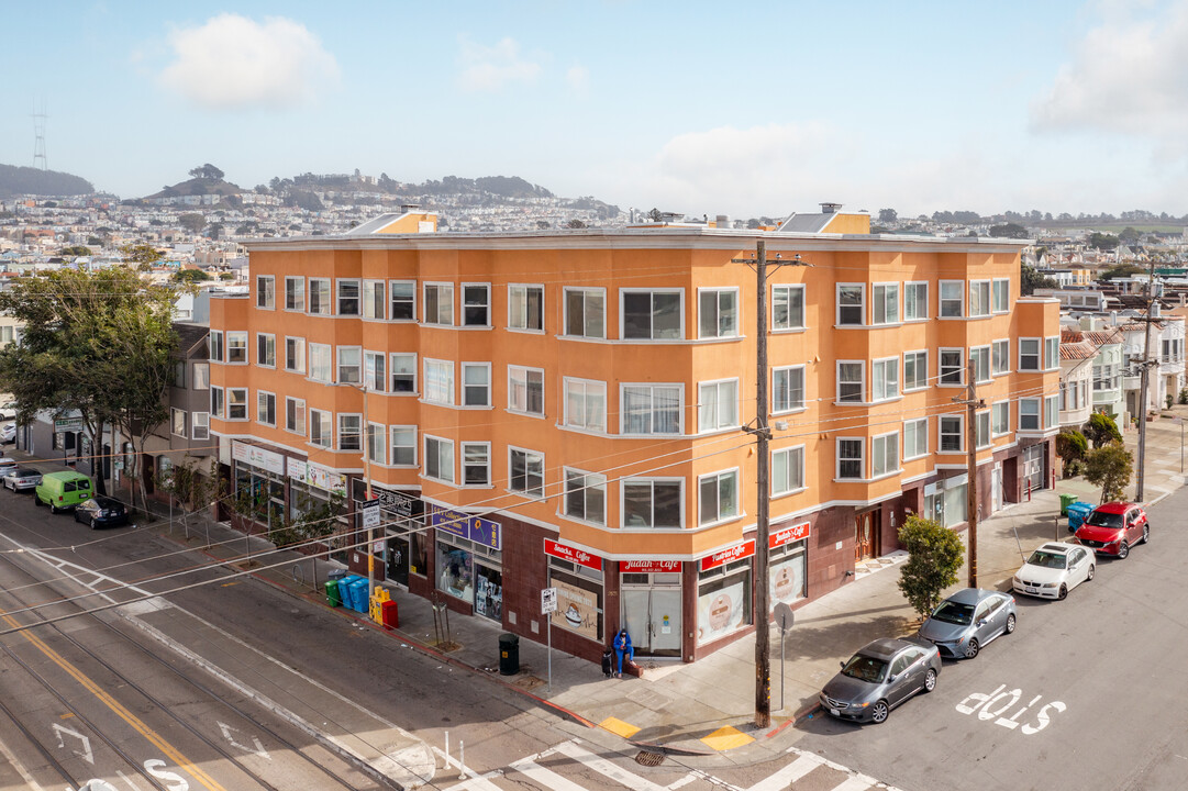 Judah Terrace in San Francisco, CA - Foto de edificio