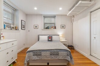 130 Longwood Ave in Brookline, MA - Building Photo - Building Photo