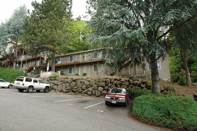 Broadway Heights Apartments in Portland, OR - Building Photo - Building Photo