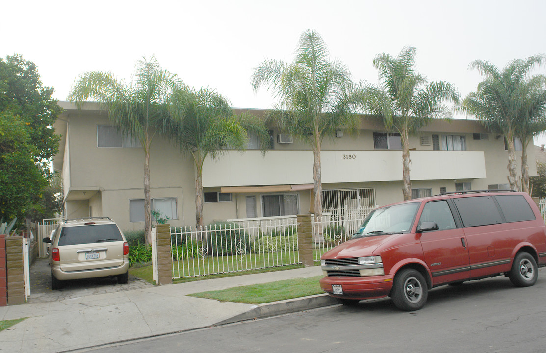 Las Palmas Villas in Los Angeles, CA - Building Photo