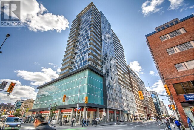 property at 324-1324 Laurier Ave W