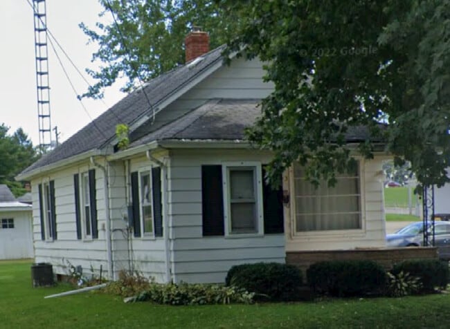 property at 523 N Warren Ave