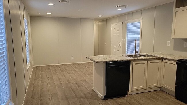 15301 US-54 in Goddard, KS - Building Photo - Building Photo