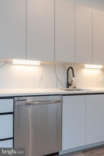 3120 W Jefferson St, Unit 304 in Philadelphia, PA - Building Photo - Building Photo