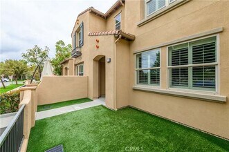 31 Quartet in Irvine, CA - Building Photo - Building Photo