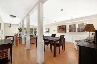1510 W Addison St in Chicago, IL - Building Photo - Building Photo