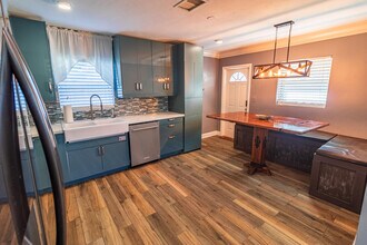 954 Omar Rd in West Palm Beach, FL - Foto de edificio - Building Photo