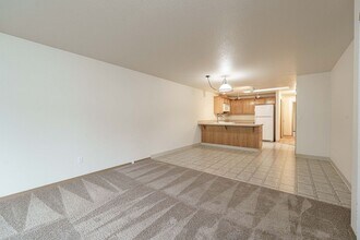 11703 NE 32nd St in Vancouver, WA - Building Photo - Building Photo