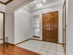 6439 Masons Dr in Oklahoma City, OK - Building Photo - Building Photo