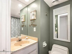1343 Jimmy Buffett Mem Hwy in Satellite Beach, FL - Building Photo - Building Photo