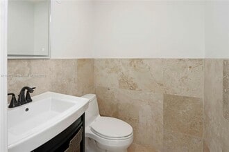 10240 SW 124th St in Miami, FL - Building Photo - Building Photo