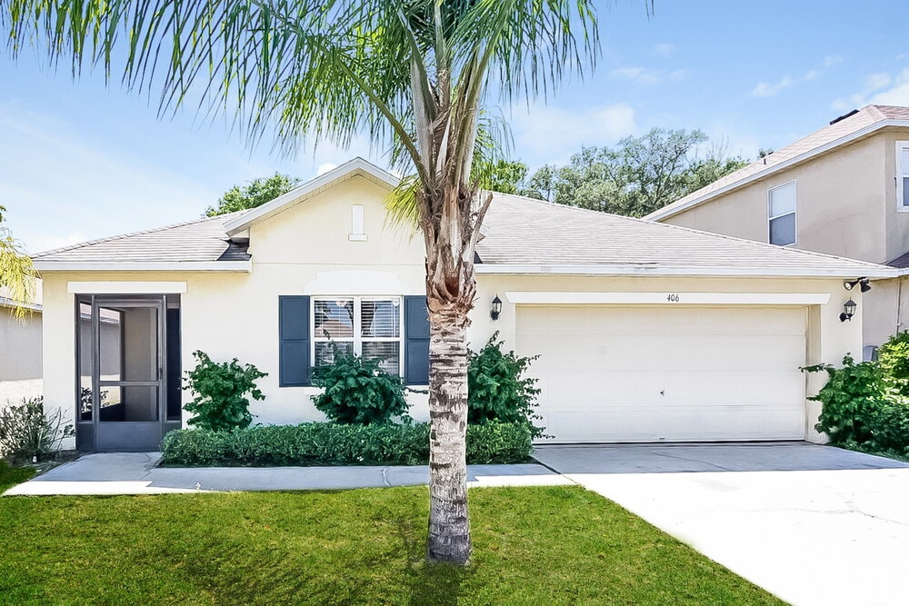 406 Chimney Rock Dr in Ruskin, FL - Foto de edificio