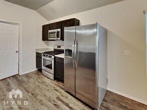 9609 Jackrabbit Rd in Yukon, OK - Building Photo - Building Photo