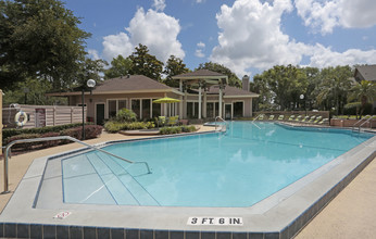 Reserve at Orange Park in Orange Park, FL - Foto de edificio - Building Photo