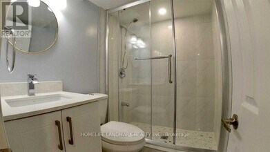 60 Mentor Blvd in Toronto, ON - Building Photo - Building Photo