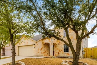 3925 Whisper Point in Schertz, TX - Building Photo - Building Photo