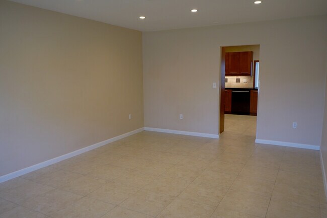 10703 SW 77th Ct, Unit 10703 SW 77 Court in Pinecrest, FL - Building Photo - Building Photo