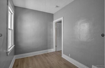 229 Courtland Ave in Buffalo, NY - Building Photo - Building Photo