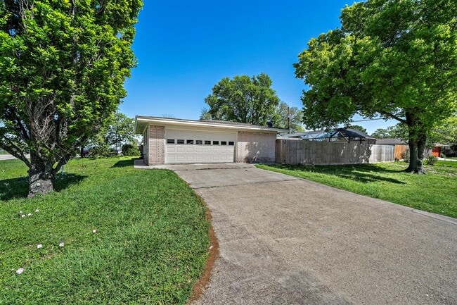 property at 1033 25th St N