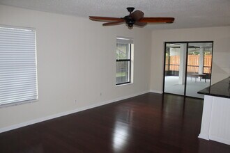 13880 Paddock Dr in Wellington, FL - Building Photo - Building Photo