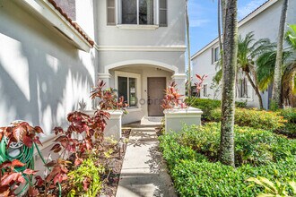 7037 Hawks Nest Ter in Riviera Beach, FL - Building Photo - Building Photo