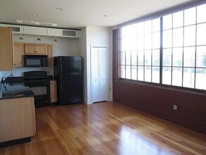11 W 2nd St, Unit 321 in Bethlehem, PA - Building Photo - Building Photo