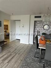 3701 N Country Club Dr, Unit # 505 in Aventura, FL - Building Photo - Building Photo