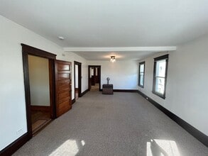 31 Chrome St, Unit 3 in Worcester, MA - Building Photo - Building Photo