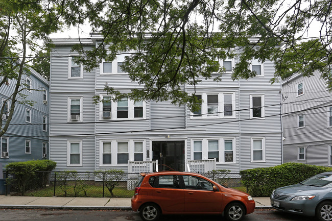 29 Lourdes Ave in Jamaica Plain, MA - Foto de edificio - Building Photo