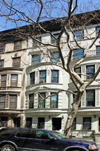 343 W 84th St in New York, NY - Building Photo - Building Photo