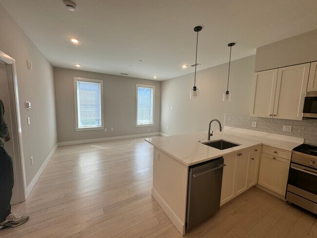 197 Green St in Boston, MA - Building Photo - Building Photo