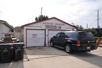 13440-13454 Beach Ave in Marina Del Rey, CA - Foto de edificio - Building Photo
