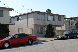 132 Santa Clara Ave in San Bruno, CA - Building Photo