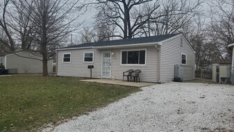 1416 Plaza Pl in Wentzville, MO - Building Photo