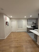 356 S 6th St in Newark, NJ - Building Photo - Building Photo