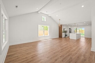 4634 Connecting Rd in Charlotte, NC - Building Photo - Building Photo
