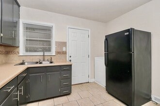 3406 June Dr in Charlotte, NC - Foto de edificio - Building Photo