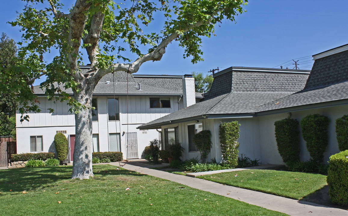 14521 Carfax Dr in Tustin, CA - Building Photo