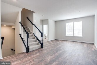 5039 MacDonough Pl in Frederick, MD - Building Photo - Building Photo