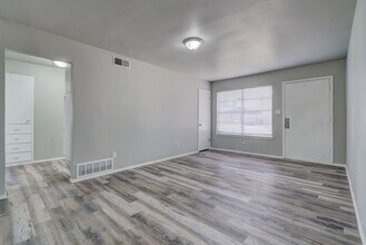 1200 Mcdonald Dr in Midwest City, OK - Building Photo - Building Photo
