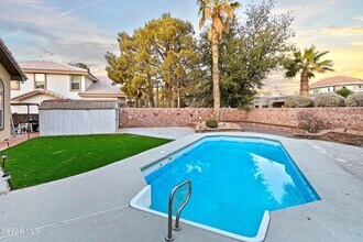 1984 Paseo Granada Ln in El Paso, TX - Building Photo - Building Photo