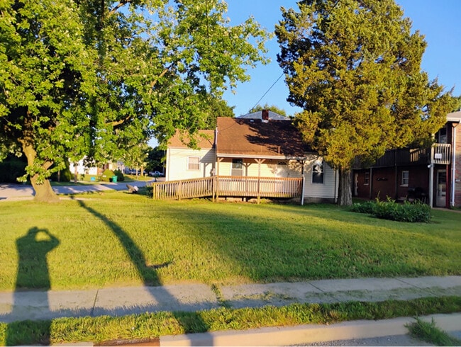 3600 Falling Springs Rd