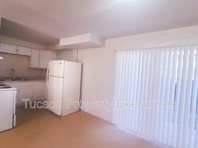 319 E Blacklidge Dr in Tucson, AZ - Building Photo - Building Photo