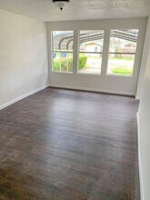 303 Harlem St in Sweeny, TX - Building Photo - Building Photo