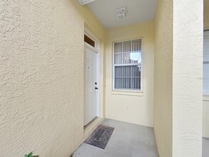 1050 Starkey Rd, Unit 2604 in Largo, FL - Building Photo - Building Photo