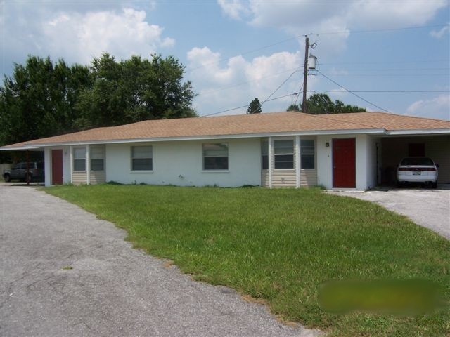 1905-1907 58th Avenue Dr W in Bradenton, FL - Building Photo